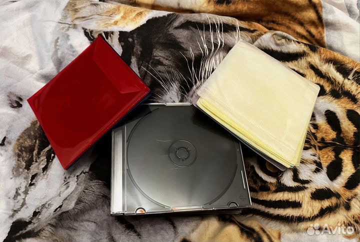 Коробки для хранения DVD-дисков