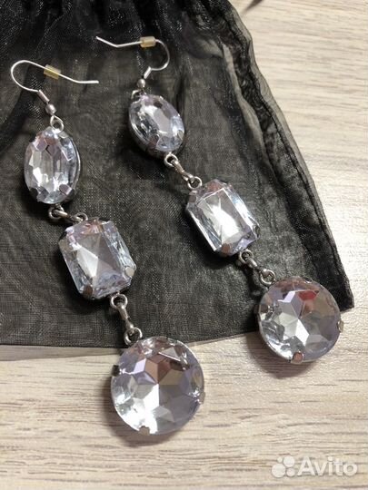 Серьги со стразами