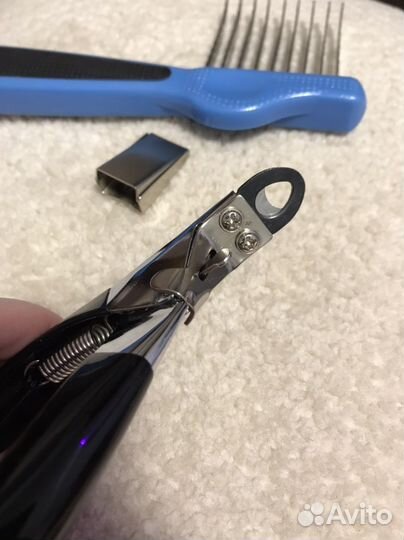 Ножницы для стрижки когтей и расческа для шерсти