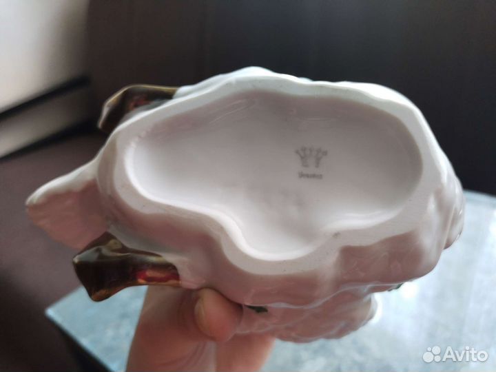 Фарфоровая статуэтка Лебедь Германия