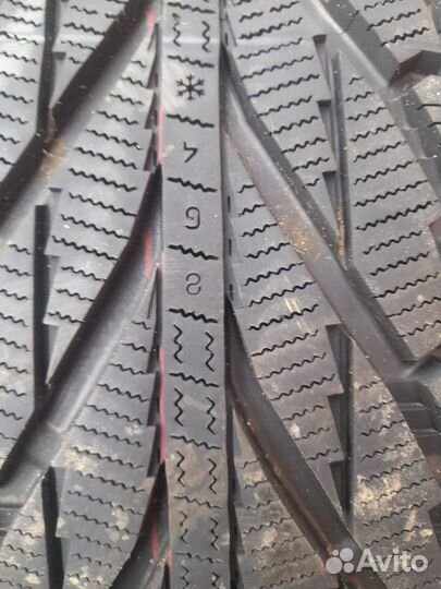 Nokian Tyres Hakkapeliitta R2 SUV 285/60 R18