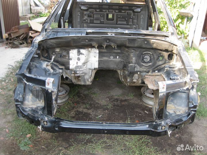 Стойка средняя Санг Йонг (Актион, Кайрон)