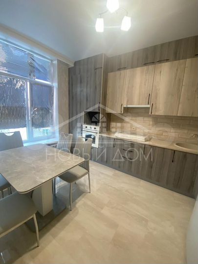 2-к. квартира, 65 м², 11/12 эт.