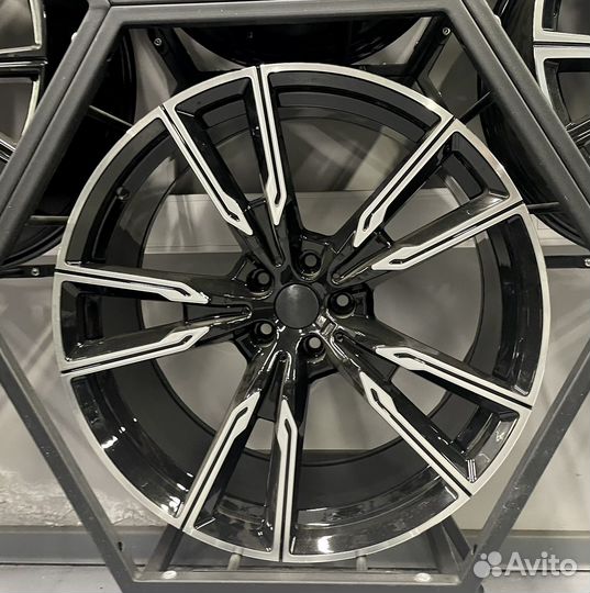 Диски bmw g05 g06 g07 x5 x6 x3 x4 r21 5x112