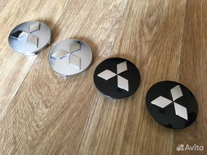 Колпачок заглушка на литой диск Митсубиси