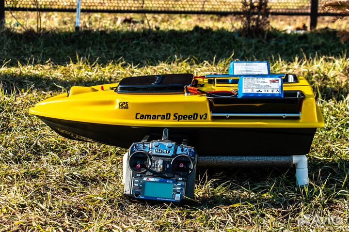 Прикормочный кораблик с глубиномером и доп акб