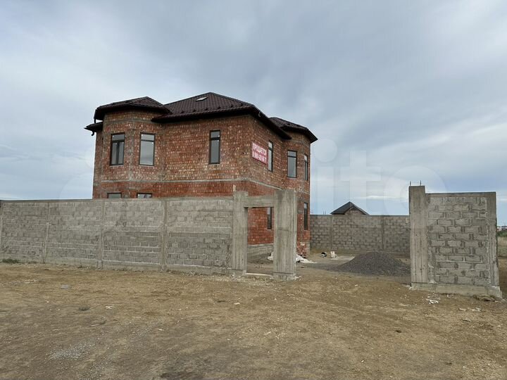 Дом 180 м² на участке 3 сот.