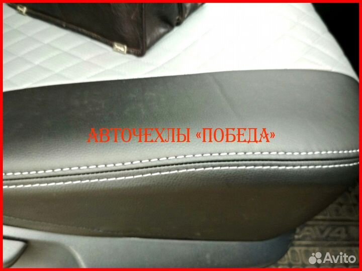 Чехлы Toyota Rav4 3 из экокожи чёрно-серые Ромб