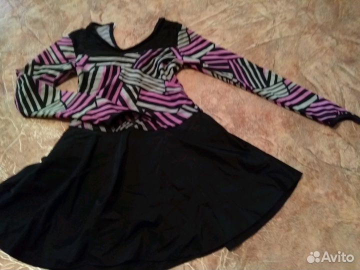 Гимнастические купальник, болеро, чешки