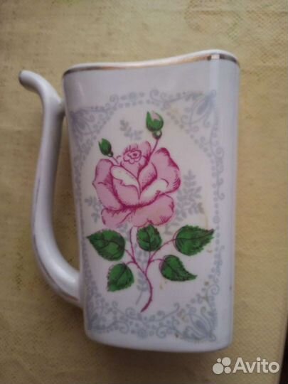 Оригинальная чашка с носиком. СССР