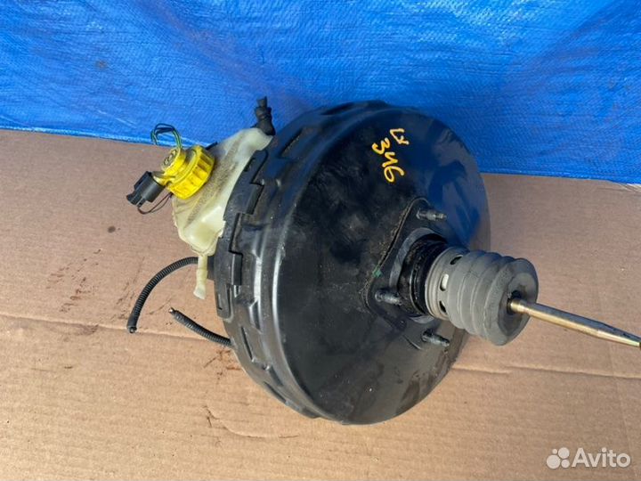 Главный тормозной цилиндр Volkswagen Touareg 7L