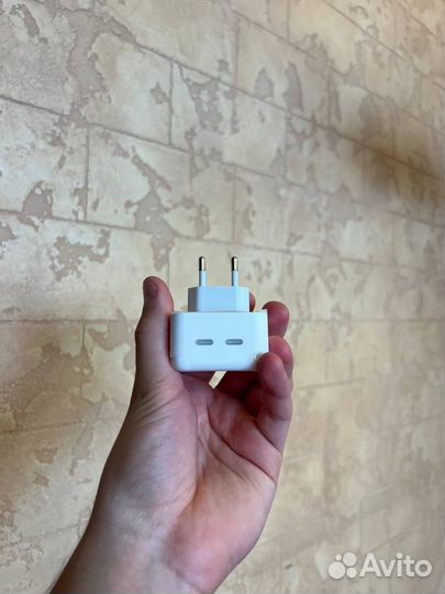 Apple Adapter 35W 2 разъёма USB-C