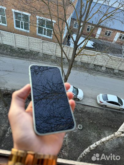 iPhone 12, 64 ГБ