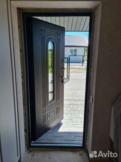 Монтаж входных дверей