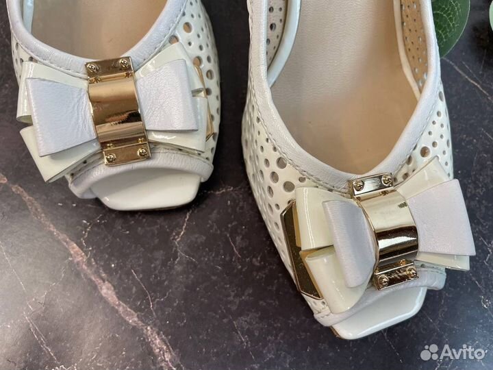 Босоножки туфли женские 35 италия белые