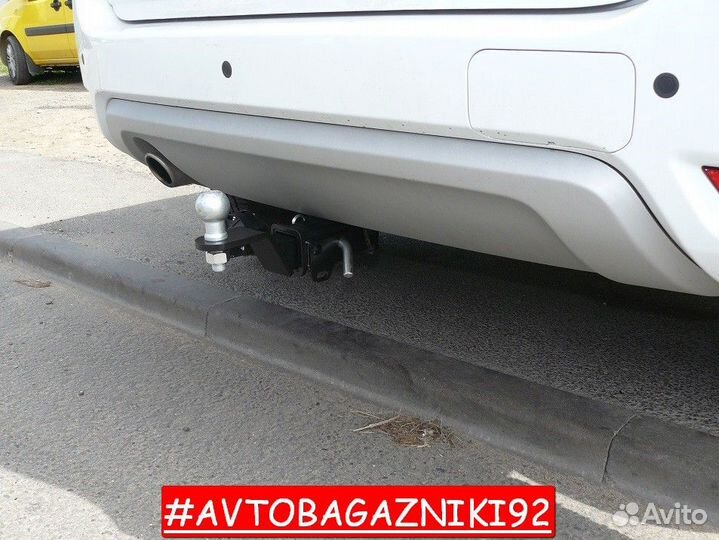 Фаркоп (тсу) под квадрат для nissan Terrano с 2014