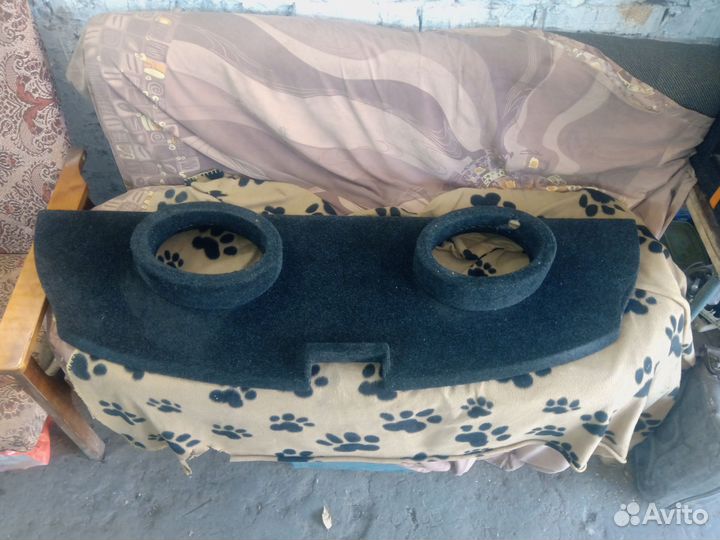 Акустическая полка на гранту