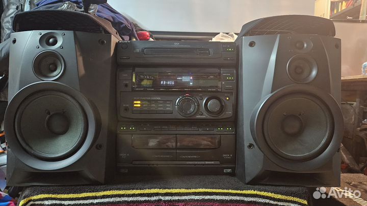 Музыкальный центр sony