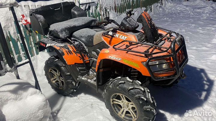 Квадроцикл Arctic Cat