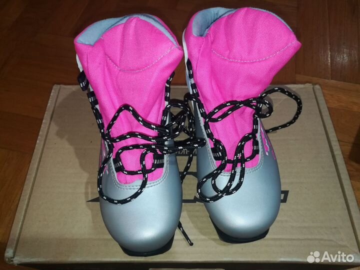 Лыжные ботинки