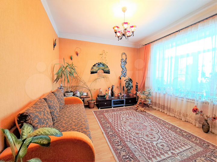 3-к. квартира, 73 м², 1/2 эт.