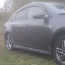 Chevrolet Cruze 1.8 MT, 2010, 195 000 км, с пробегом, цена 450 000 руб.