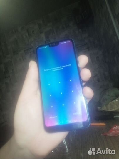 HONOR 10, 4/64 ГБ