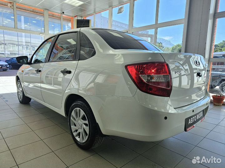 LADA Granta 1.6 МТ, 2015, 74 344 км