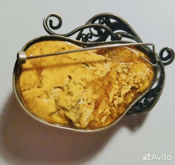 Брошь СССР Пейзажный янтарь