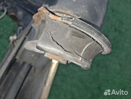 Балка toyota noah AZR65 1AZ-FSE