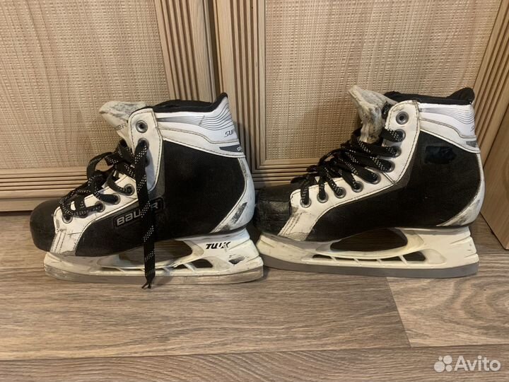 Хоккейные коньки bauer