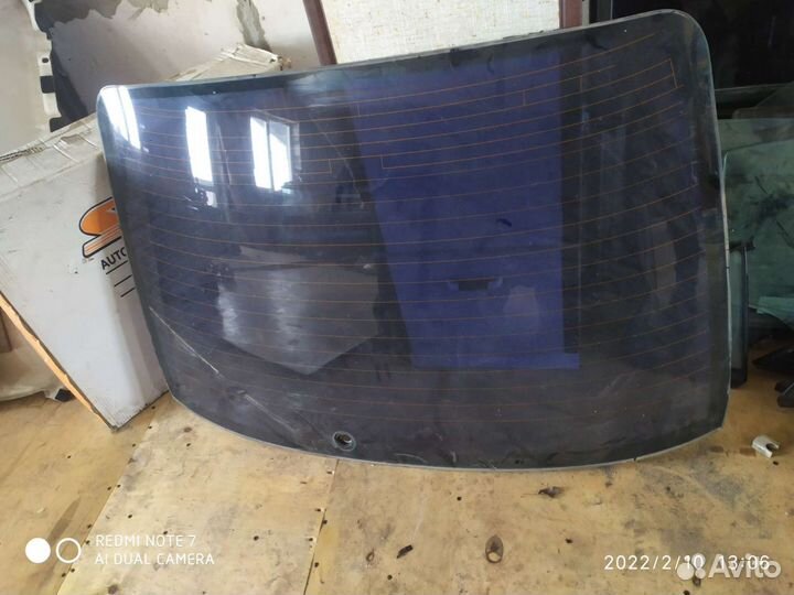 Заднее стекло mitsubishi diamante