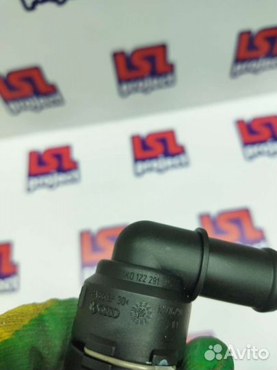 Фланец системы охлаждения Audi Volkswagen Skoda