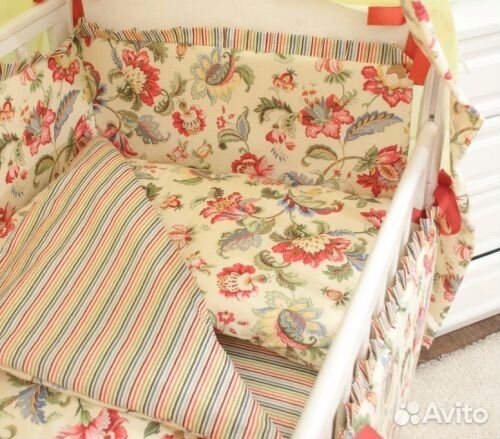 Комплект в кроватку с бортиками и балдахином