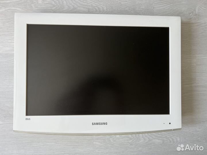 Телевизор samsung
