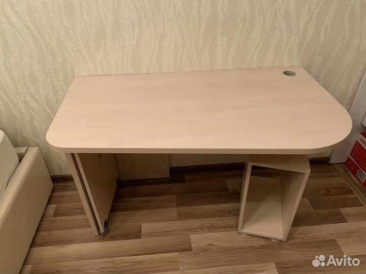 Письменный стол раздвижной