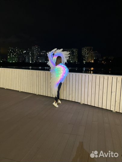 Крылья ангела белые светящиеся ангельские