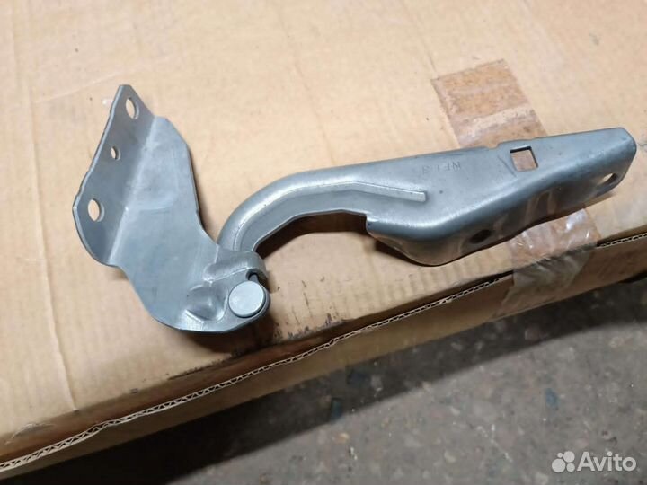 Петля капота citroen