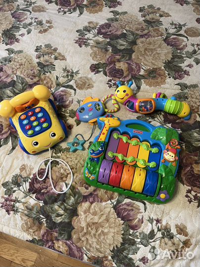 Развивающие игрушки пианино, гусеница и рыбка