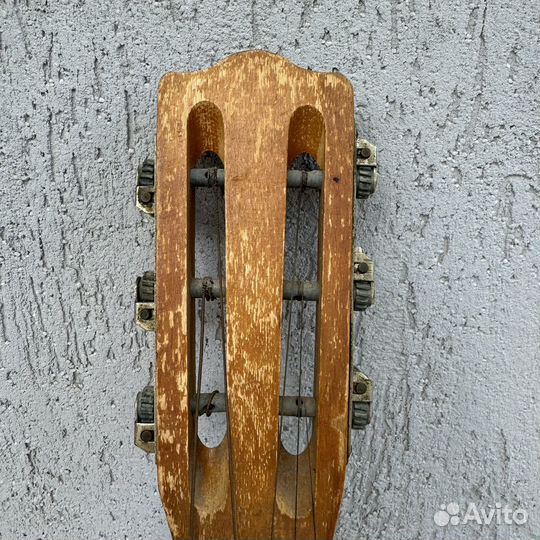 Гитара шестиструнная винтажная классическая