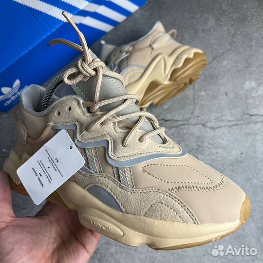 Adidas Ozweego St Pale Nude/Light Brown/Solar Red