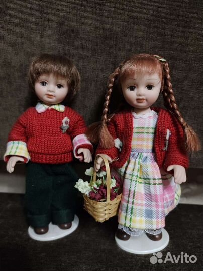 Кукла фарфоровая коллекционная