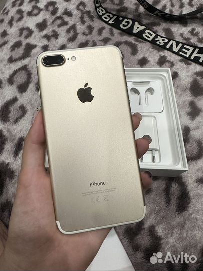 Телефон iPhone 7 plus