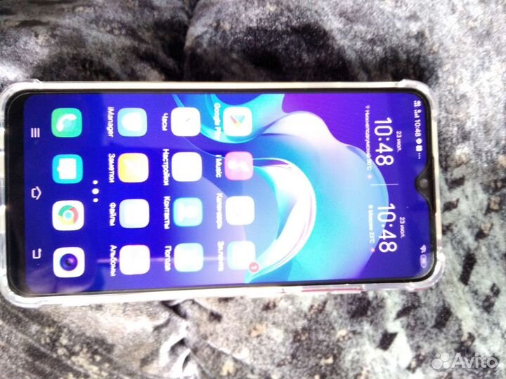 Телефон vivo u1