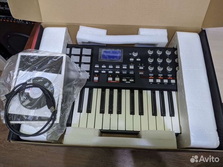 Синтезатор Akai MPK25
