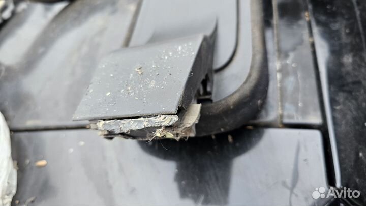 Подлокотник салона Renault Megane 2