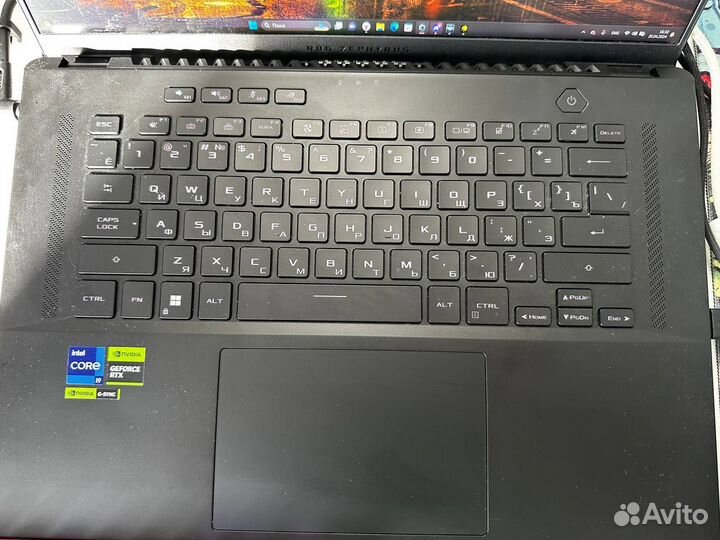 ROG Zephyrus M16