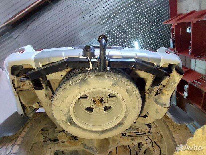 Фаркоп на Тойота Халюкс Сурф 2002-2009 г