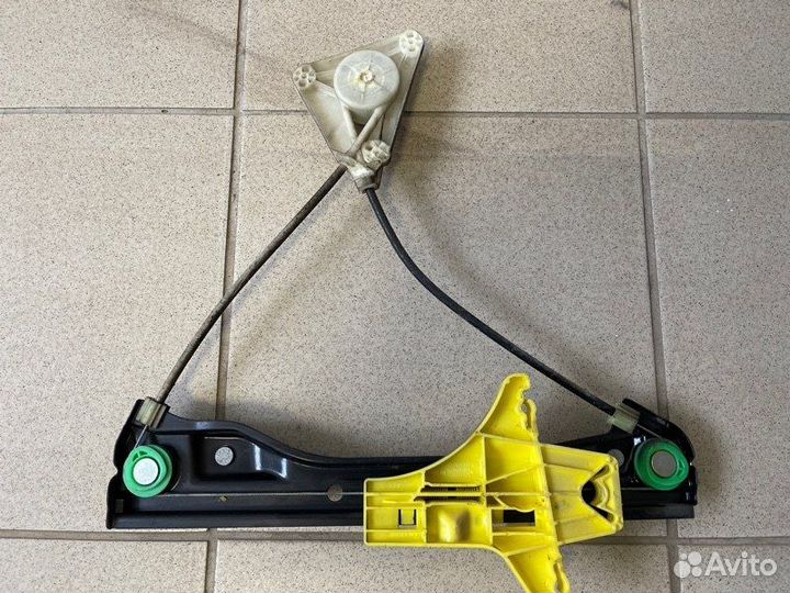 Трапеция стеклоподъемника задняя левая Volkswagen