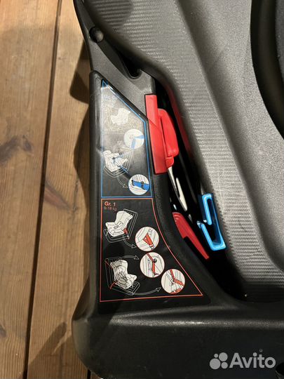 Детское автокресло chicco 9-18 кг